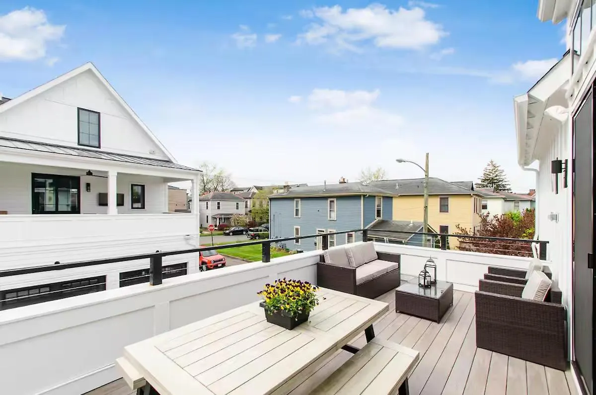 Casa vacanze Villa Short North Convention Garage Parking! Columbus